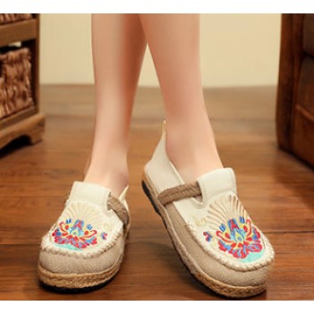 Chinese Style Women Cloth Shoes White