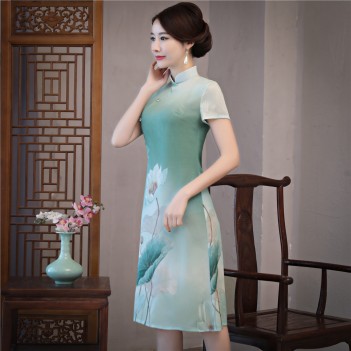 Knee length lotus pattern silk blend green cheongsam dress