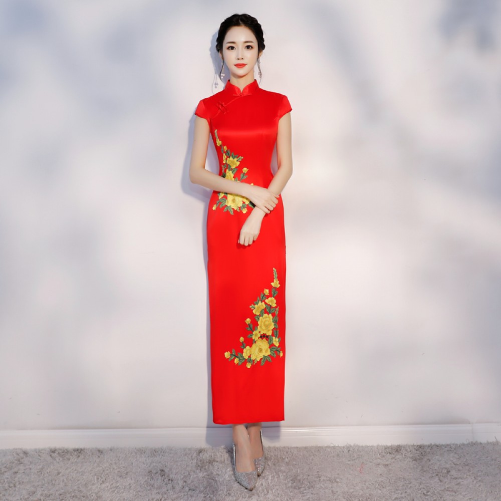 Full length cap sleeve cheongsam evening dress with floral embroidery