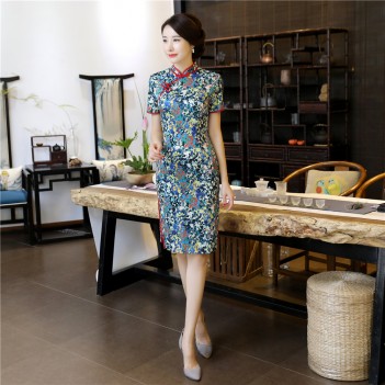 Knee length silk blend cheongsam floral Chinese dress