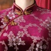 Half sleeve knee length floral velvet cheongsam Chinese dress